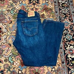 569 Men’s Levi Jeans 38x34